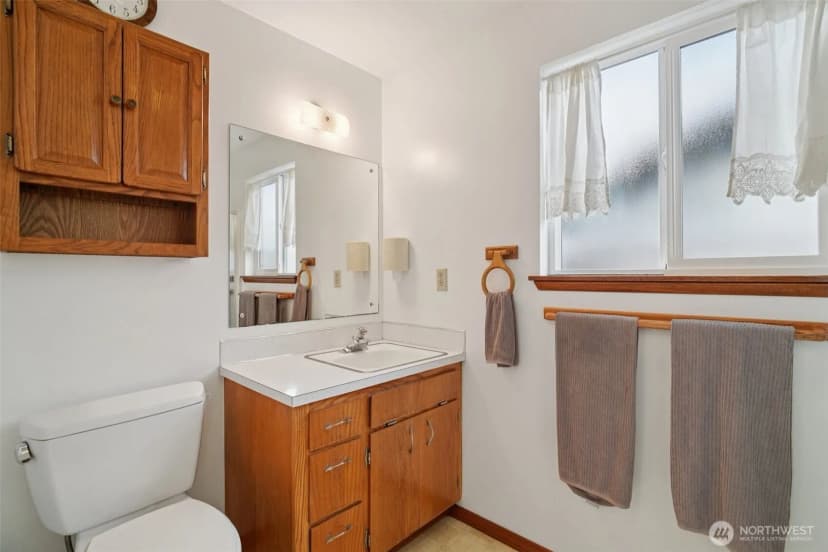 Property photo for 21712 108th Place Se, Kent photo 24