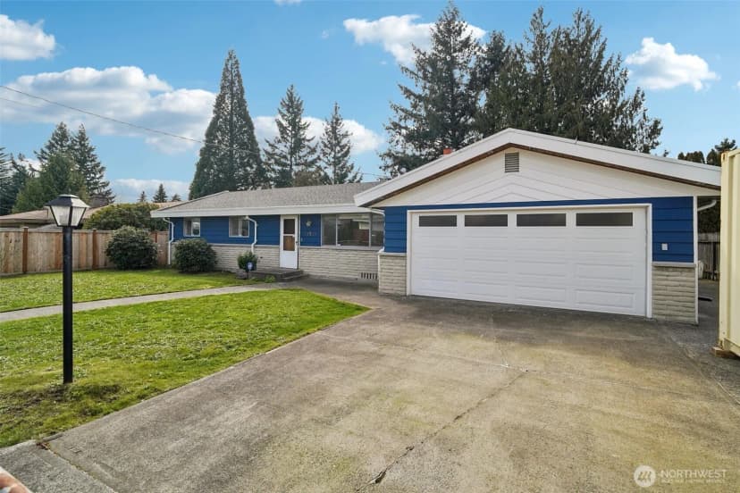 Property photo for 21712 108th Place Se, Kent photo 2