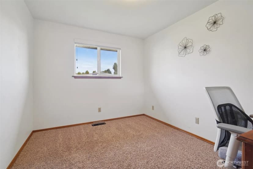 Property photo for 21712 108th Place Se, Kent photo 22