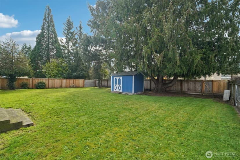 Property photo for 21712 108th Place Se, Kent photo 29