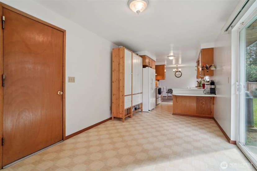 Property photo for 21712 108th Place Se, Kent photo 15