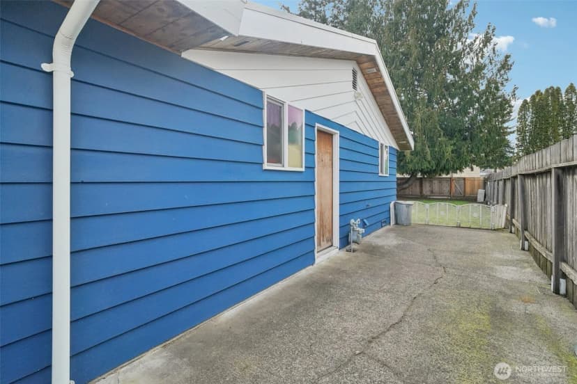 Property photo for 21712 108th Place Se, Kent photo 30