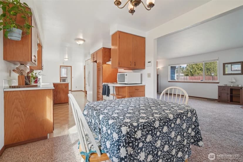Property photo for 21712 108th Place Se, Kent photo 8