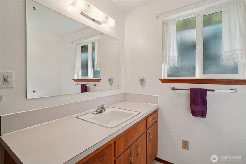 Property photo for 21712 108th Place Se, Kent photo 19