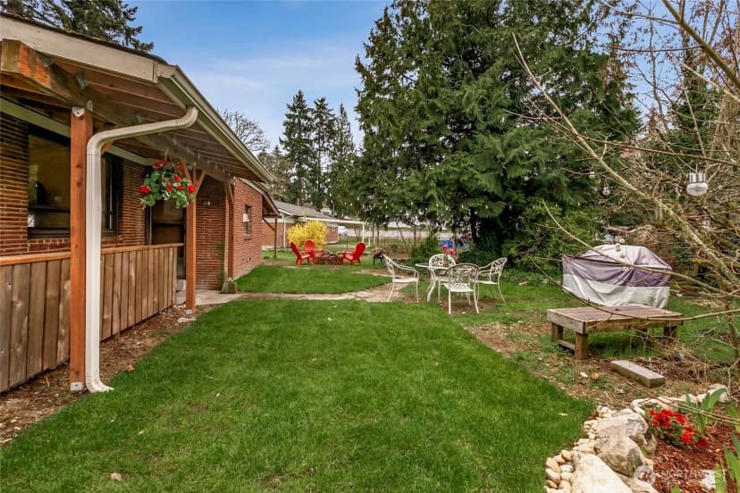 Property photo for 14235 6th Avenue Sw, Burien photo 32