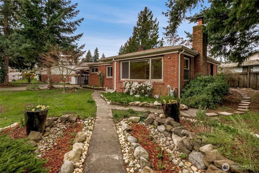 Property photo for 14235 6th Avenue Sw, Burien photo 3