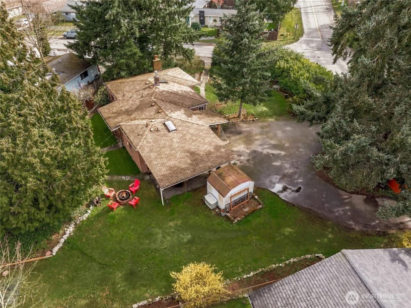 Property photo for 14235 6th Avenue Sw, Burien photo 28