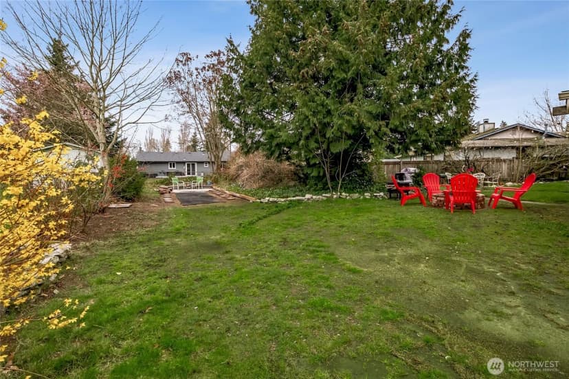 Property photo for 14235 6th Avenue Sw, Burien photo 31