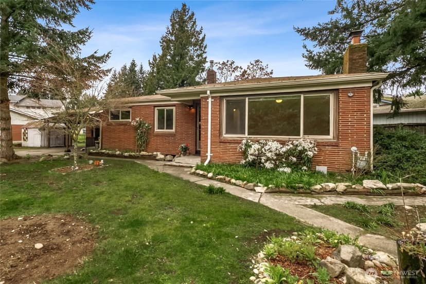 Property photo for 14235 6th Avenue Sw, Burien photo 24