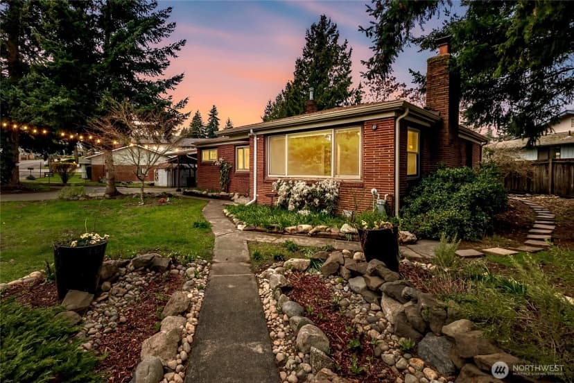 Property photo for 14235 6th Avenue Sw, Burien photo 36