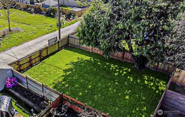 Property photo for 909 S Ainsworth Avenue, Tacoma photo 5