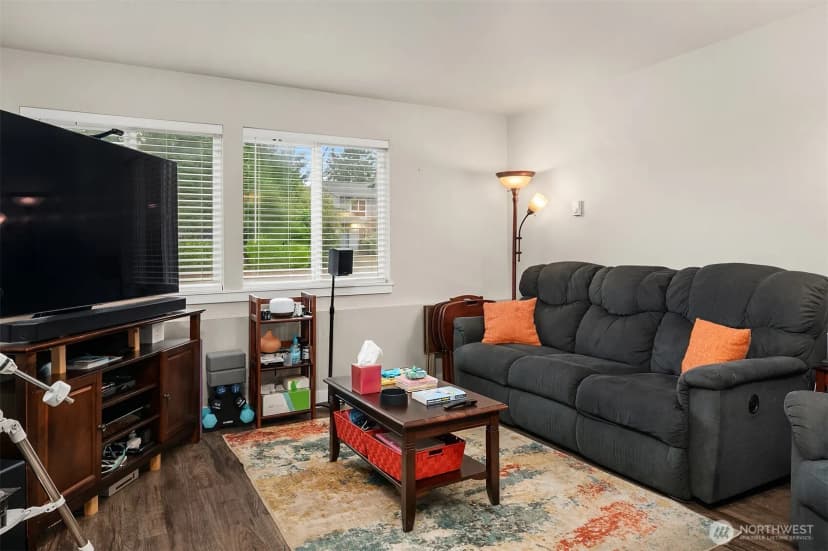 Property photo for 21404 46th Place W, Mountlake Terrace photo 3