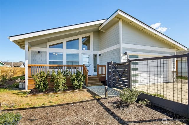 Property photo for 1298 Storm King Avenue Sw, Ocean Shores
