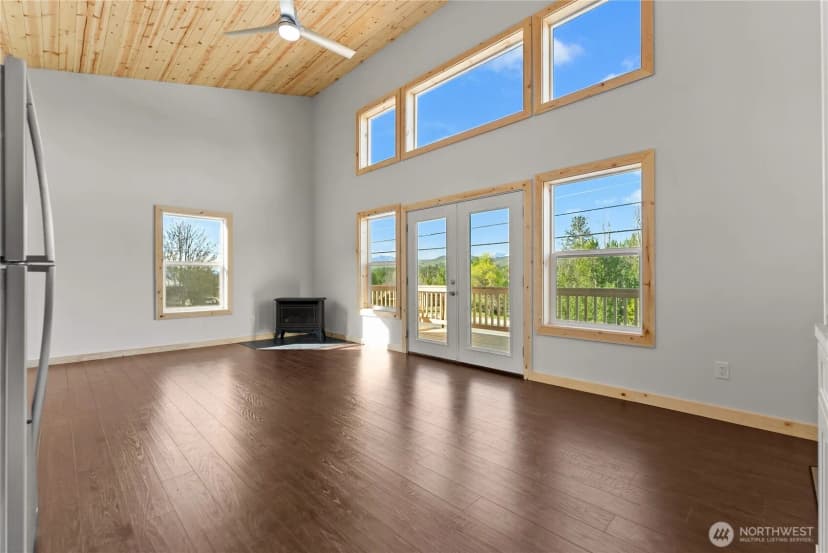Property photo for 428 Castle Avenue, Winthrop photo 19