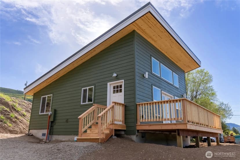 Property photo for 428 Castle Avenue, Winthrop photo 9