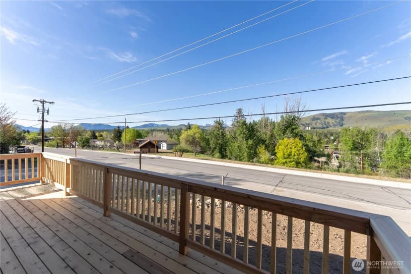 Property photo for 428 Castle Avenue, Winthrop photo 21