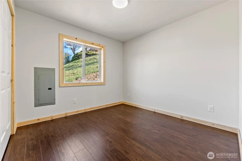 Property photo for 428 Castle Avenue, Winthrop photo 14
