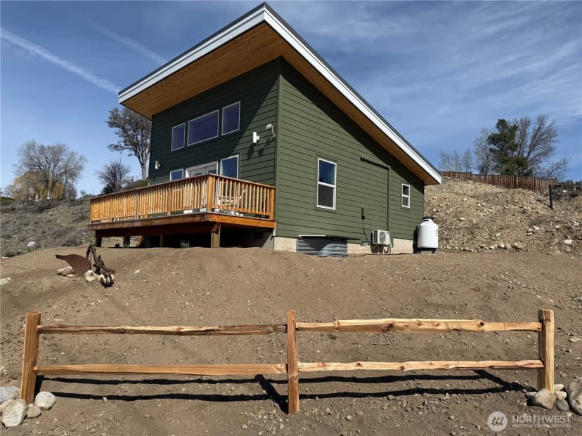 Property photo for 428 Castle Avenue, Winthrop