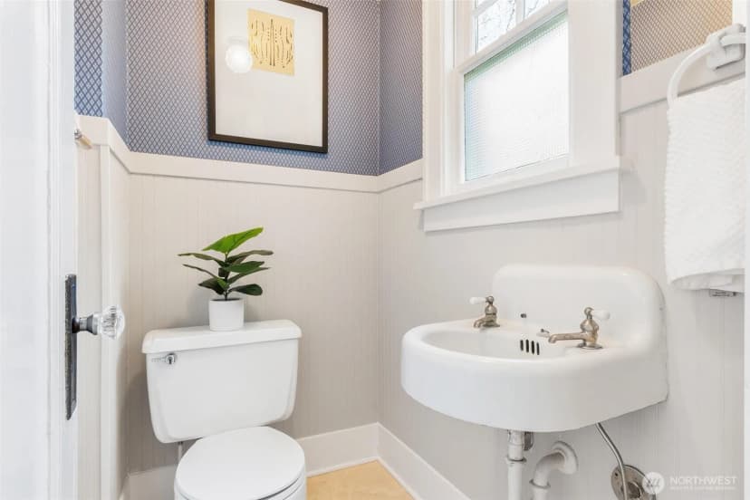 Property photo for 1101 Grand Avenue, Everett photo 15