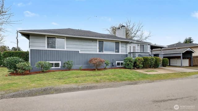 Property photo for 7301 32nd Avenue S, Seattle photo 3
