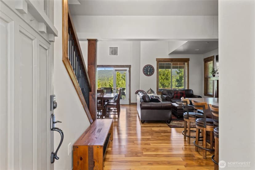 Property photo for 131 Big Hill Drive, Cle Elum photo 4