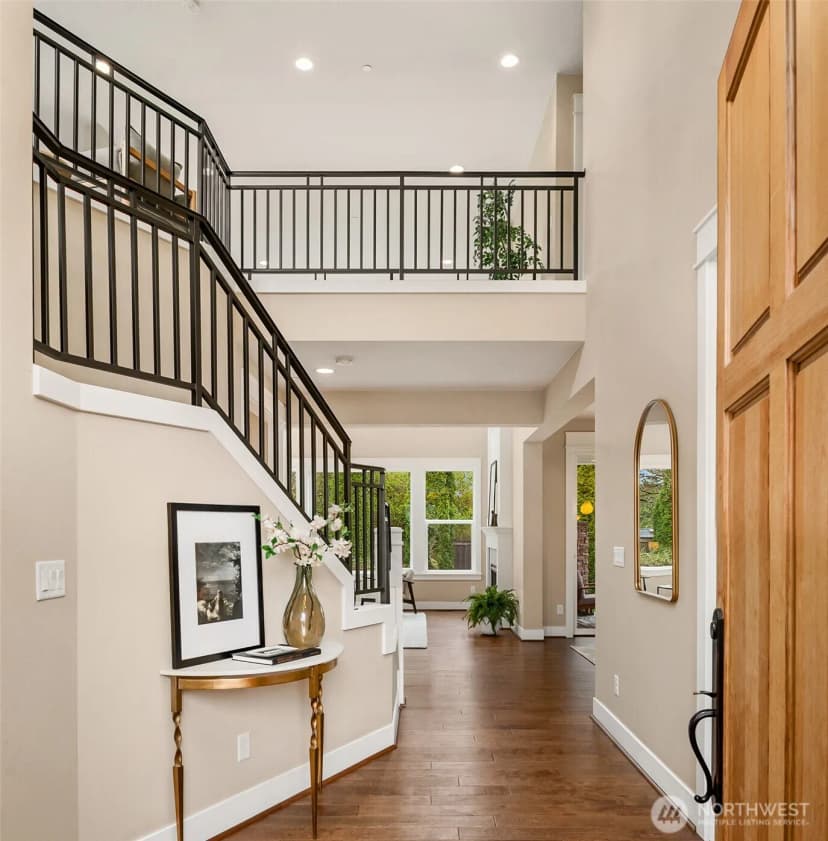 Property photo for 632 Sw 185th St, Normandy Park photo 2