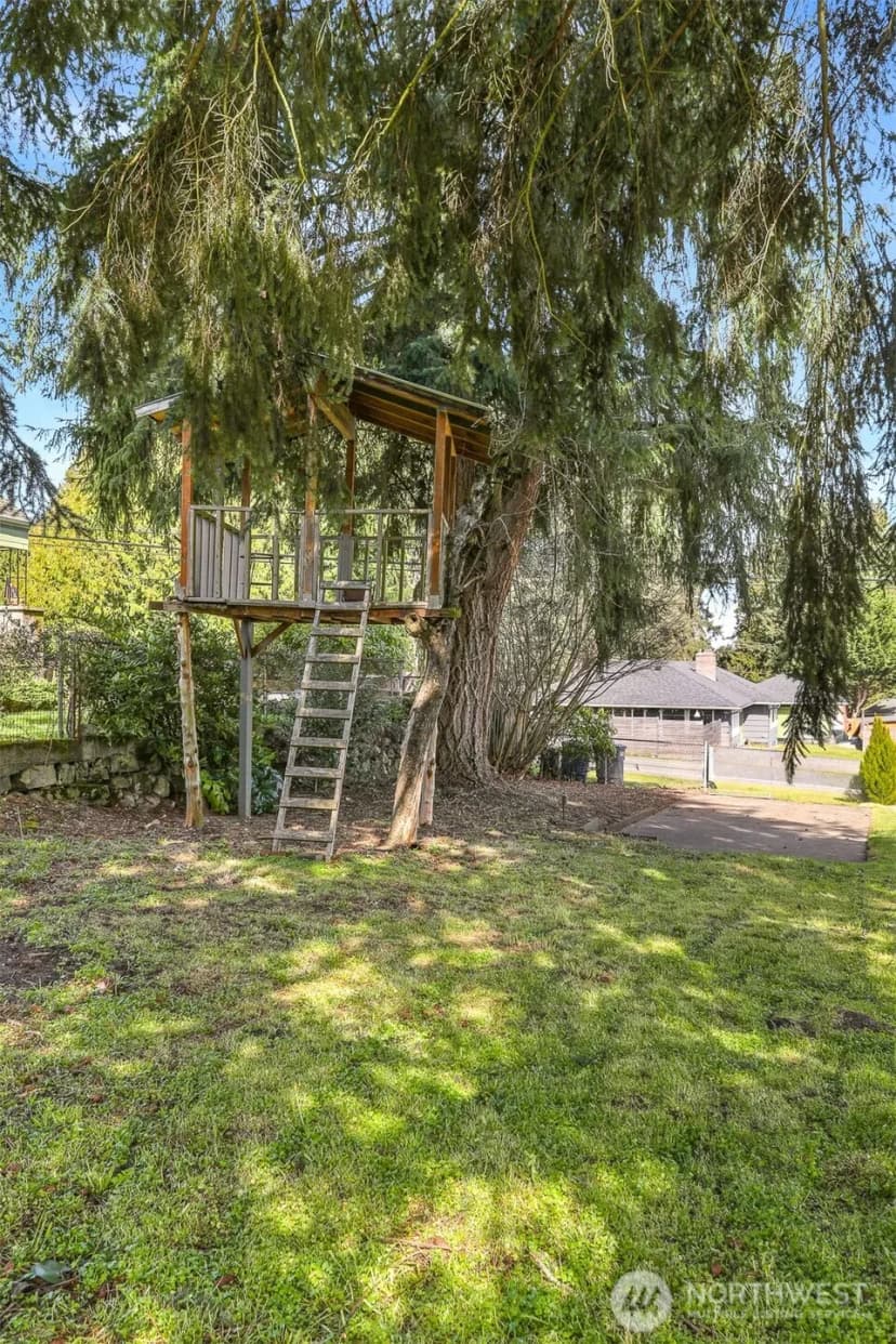 Property photo for 1257 S 116th Street, Burien photo 33