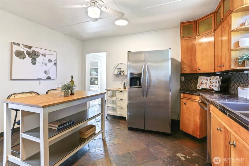 Property photo for 1257 S 116th Street, Burien photo 17