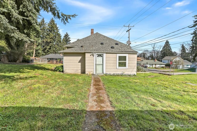 Property photo for 1257 S 116th Street, Burien photo 30