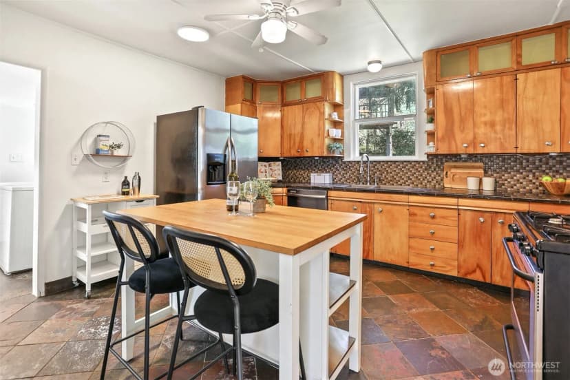 Property photo for 1257 S 116th Street, Burien photo 15