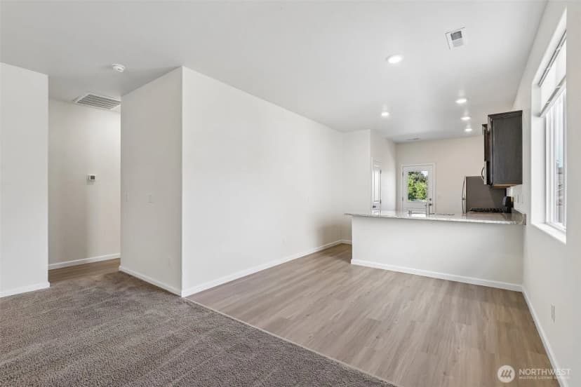 Property photo for 1312 W 17th Avenue, La Center photo 10