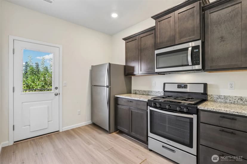 Property photo for 1312 W 17th Avenue, La Center photo 11