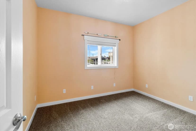 Property photo for 310 Second Street, Sumas photo 15