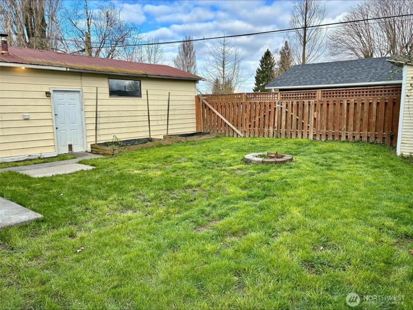 Property photo for 310 Second Street, Sumas photo 24