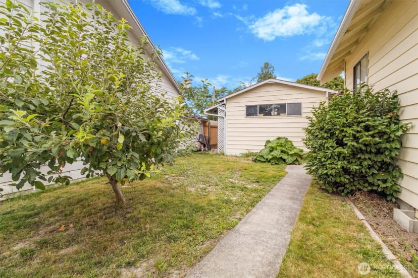 Property photo for 310 Second Street, Sumas photo 25
