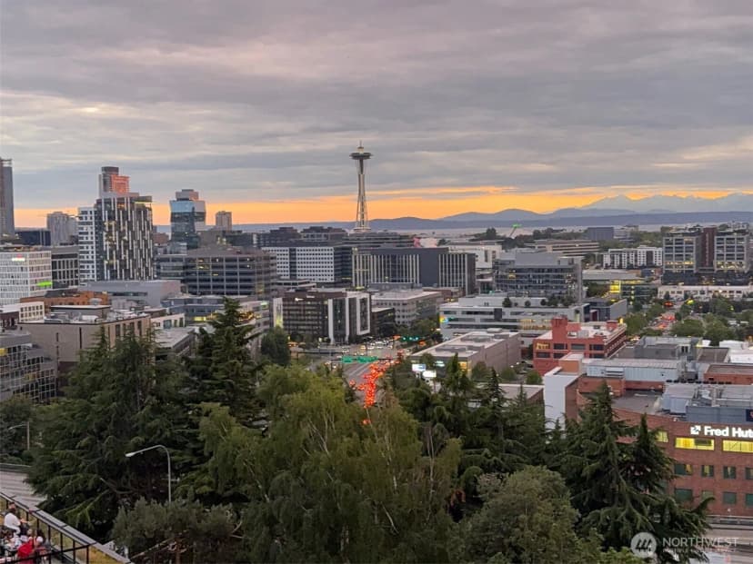 Property photo for 745 Bellevue Avenue E #402, Seattle