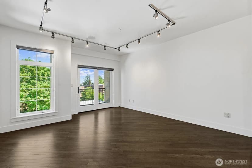 Property photo for 745 Bellevue Avenue E #402, Seattle photo 24