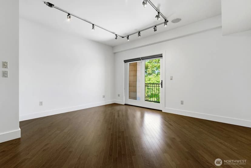 Property photo for 745 Bellevue Avenue E #402, Seattle photo 30