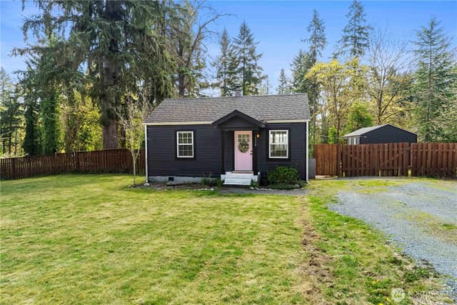 Property photo for 11716 48th Street E, Edgewood