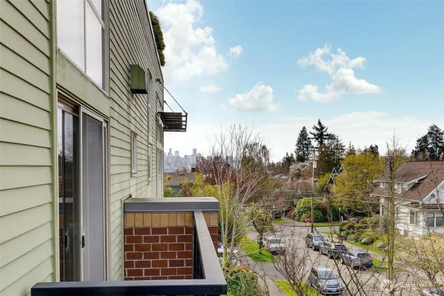 Property photo for 4422 Bagley Avenue N #216, Seattle photo 5