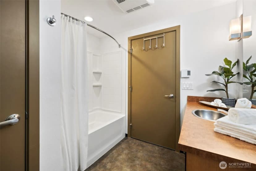 Property photo for 4422 Bagley Avenue N #216, Seattle photo 19