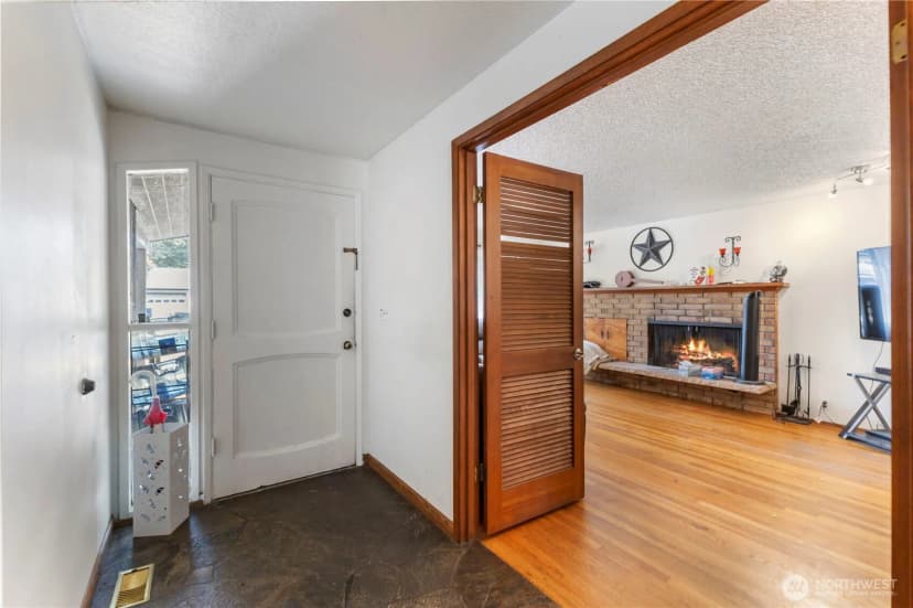 Property photo for 15433 Se 275th Street, Kent photo 6