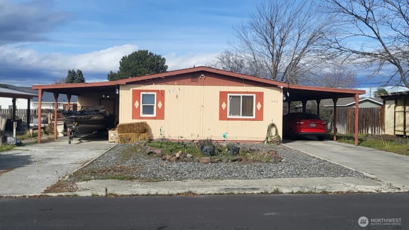 Property photo for 353 5th Avenue Se, Ephrata