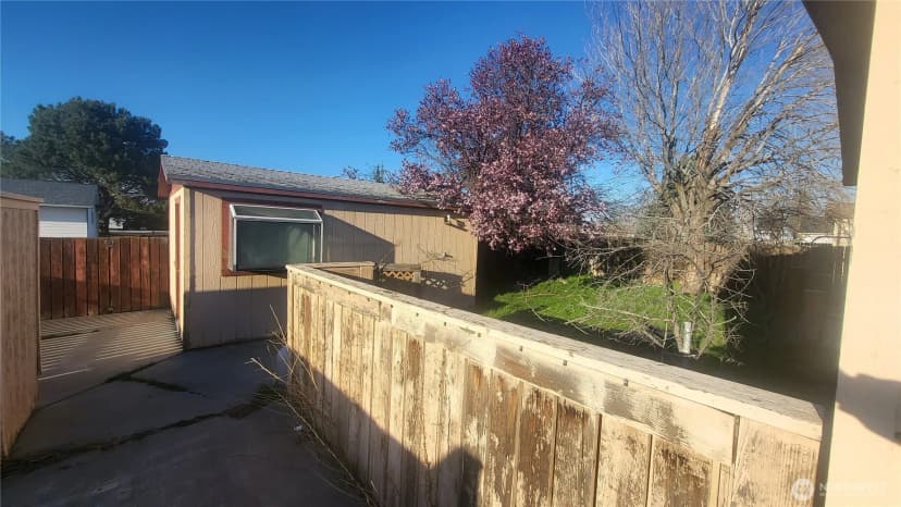 Property photo for 353 5th Avenue Se, Ephrata photo 8