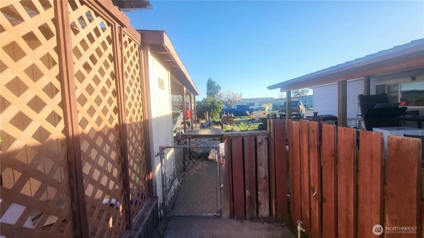 Property photo for 353 5th Avenue Se, Ephrata photo 10