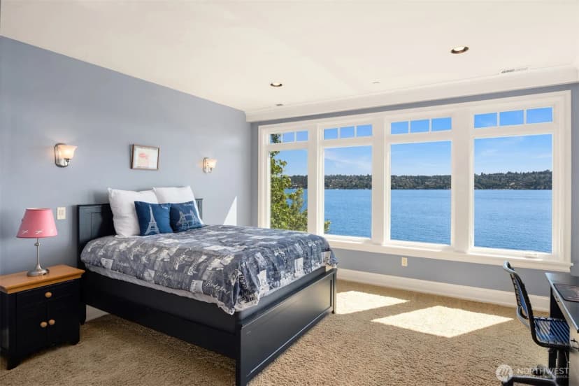 Property photo for 8233 W Mercer Way, Mercer Island photo 22