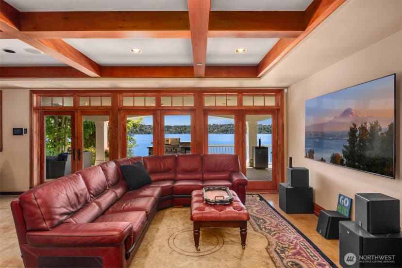 Property photo for 8233 W Mercer Way, Mercer Island photo 28