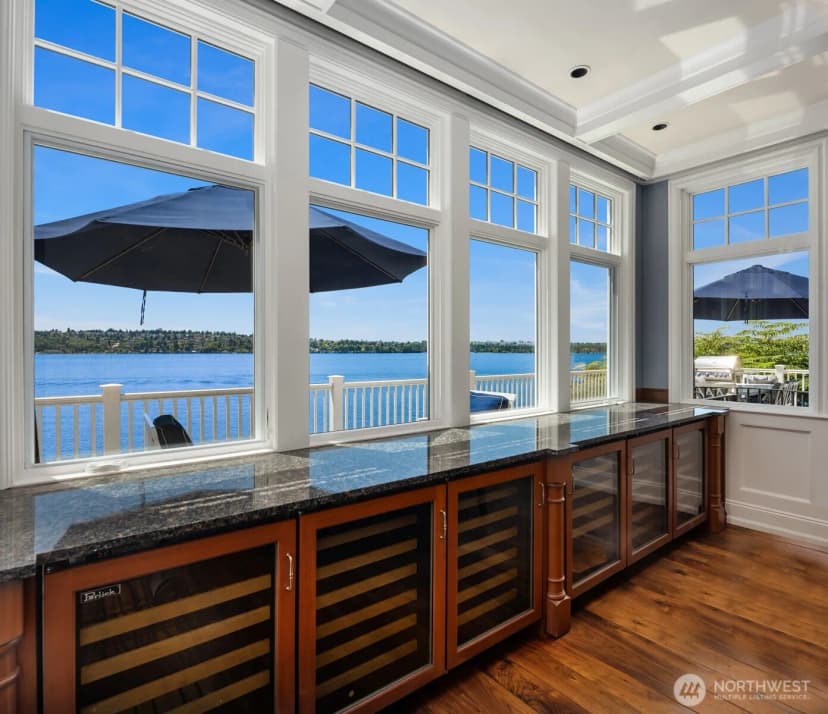 Property photo for 8233 W Mercer Way, Mercer Island photo 12
