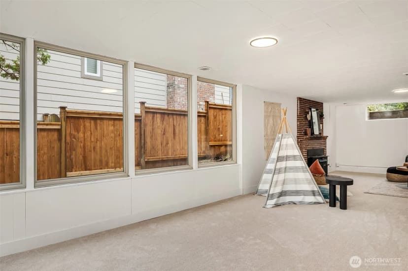Property photo for 3818 Ne 94th Street, Seattle photo 22