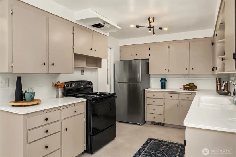 Property photo for 3818 Ne 94th Street, Seattle photo 11